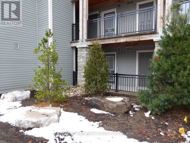 Building Photo - 2-102 Cove Ct