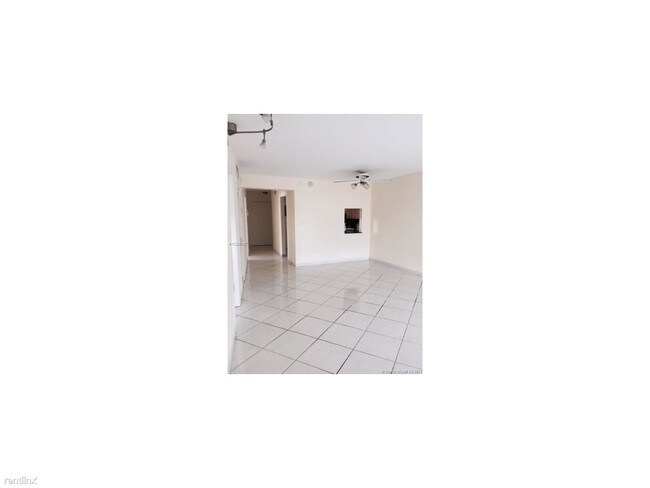 Building Photo - 4141 Nautilus Dr