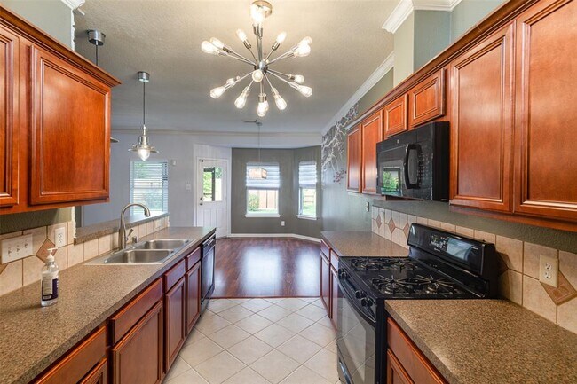 Foto del edificio - 25315 Sierra Woods Ln