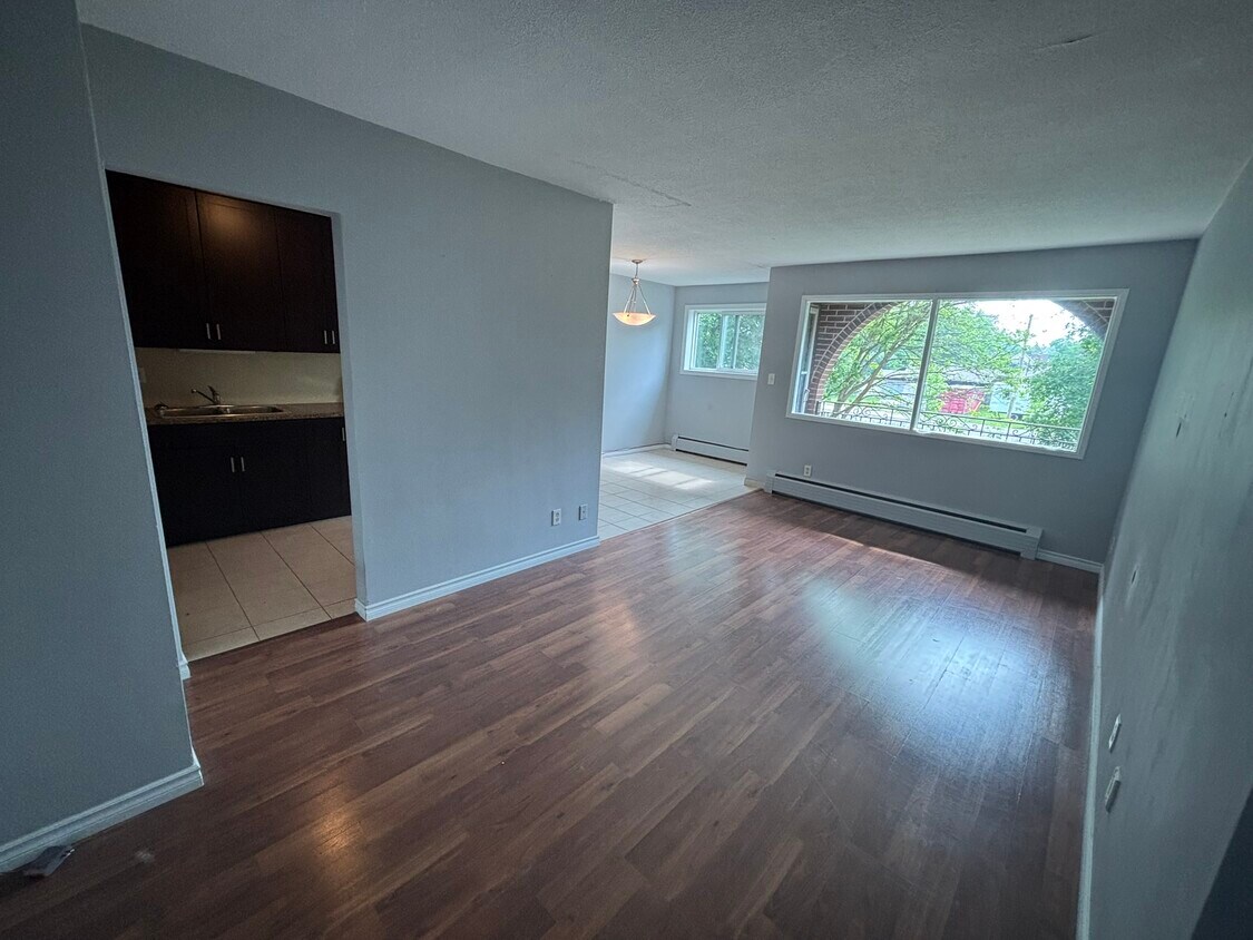 Photo principale - 343-343 Mill St