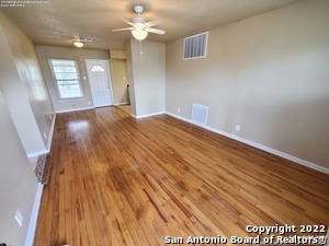 Building Photo - 142 Shropshire Dr