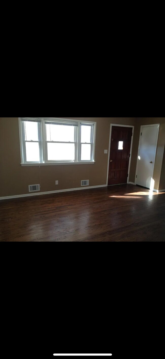 Foto del edificio - 4005 N Jackson Ave