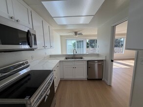 Building Photo - 24802 Sherwood Way