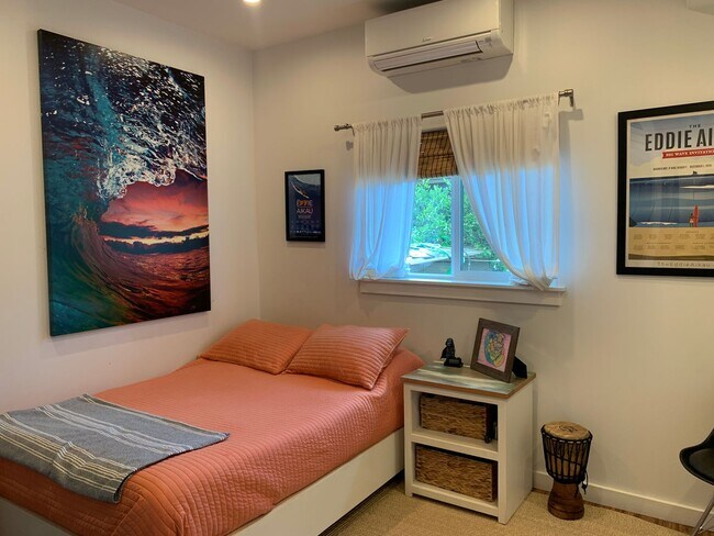 Foto del edificio - Renovated 3 bed, 2 bath Duplex Home in Waialua