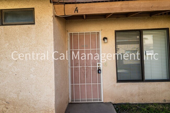 Foto del edificio - 8404 Laborough Dr