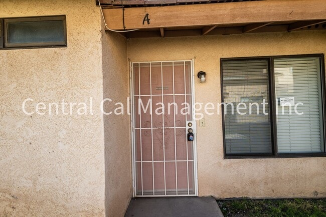 Building Photo - 8404 Laborough Dr