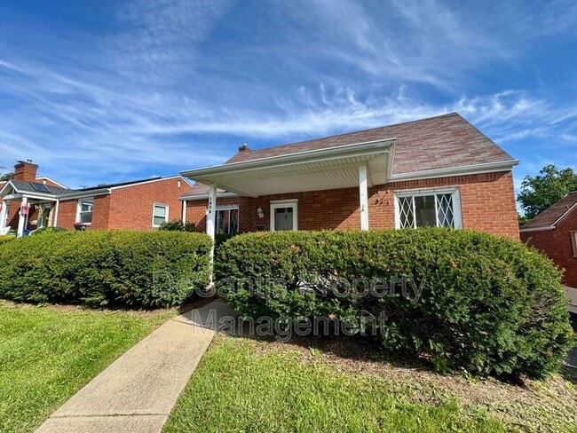 Building Photo - 1076 Thornwood Dr