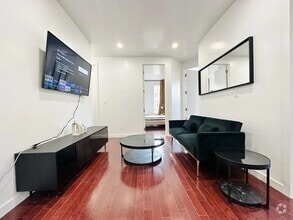 Building Photo - Furnished room/NOT APARTMENT
