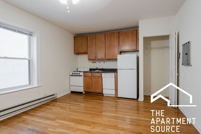 Foto del edificio - 2146 N Dayton St