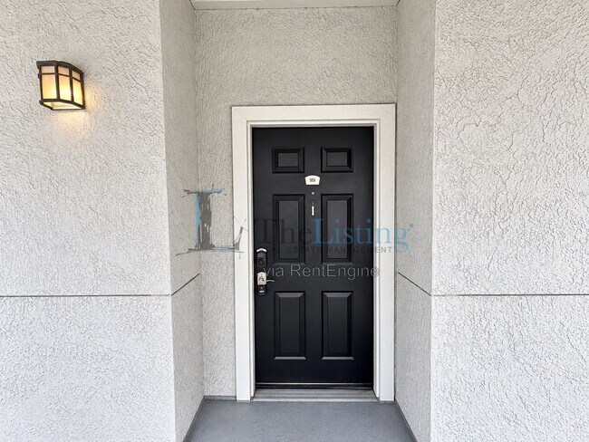 Building Photo - 204 E South St