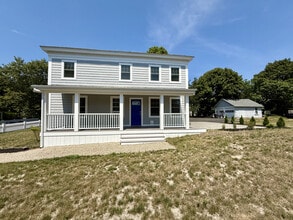 Building Photo - 209 Bank St