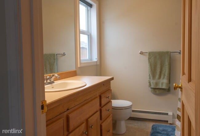 Building Photo - 3 br, 2 bath House - 710 Northern Lights Rd