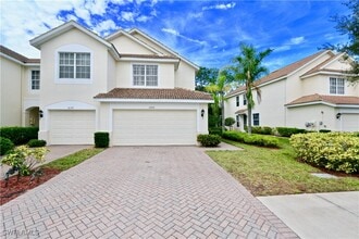 Building Photo - 1055 Albany Ct