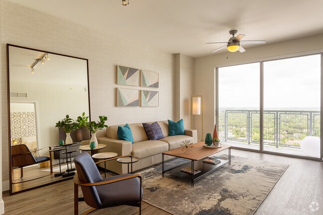 1 HAB, 1 BA - 726 ft² - Motion at Dadeland