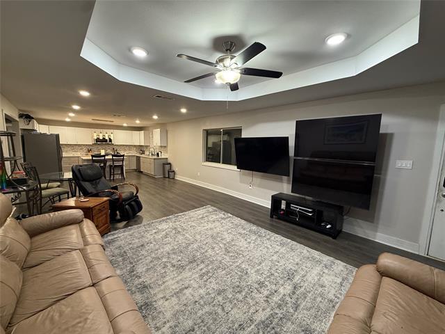 Foto del edificio - 3315 Parvia Ave