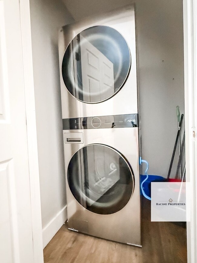 Photo - Furnished Two Bedroom Close to Downtown House