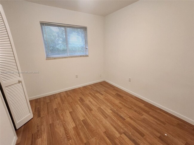 Building Photo - 2828 Coconut Ave