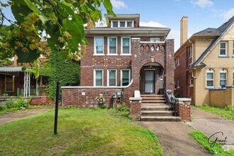 Building Photo - 2964 Leslie St