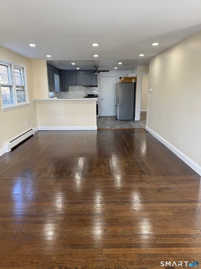 Building Photo - 123 Summerfield Ave