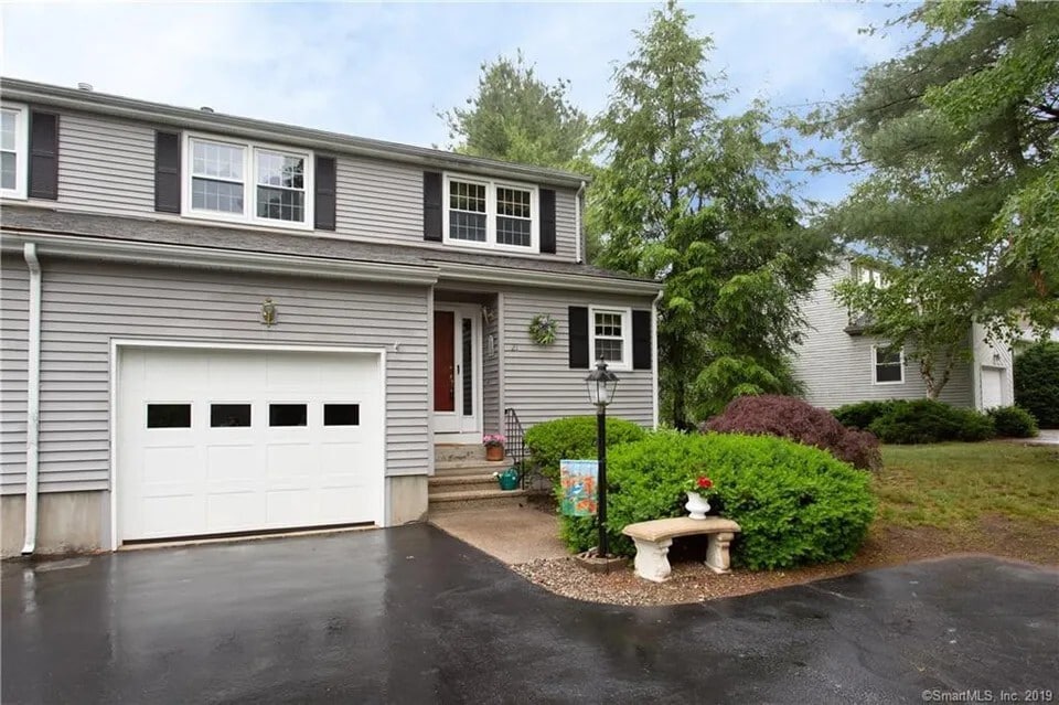 Photo - 21 Norman Dr (Glastonbury, CT)