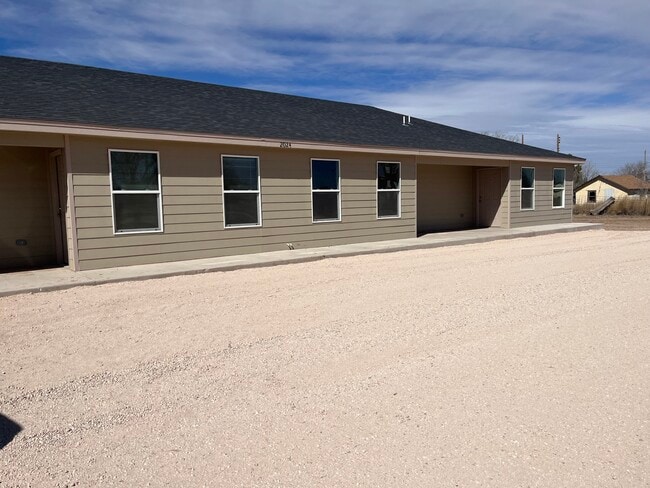 Building Photo - 2024 S Avenue I