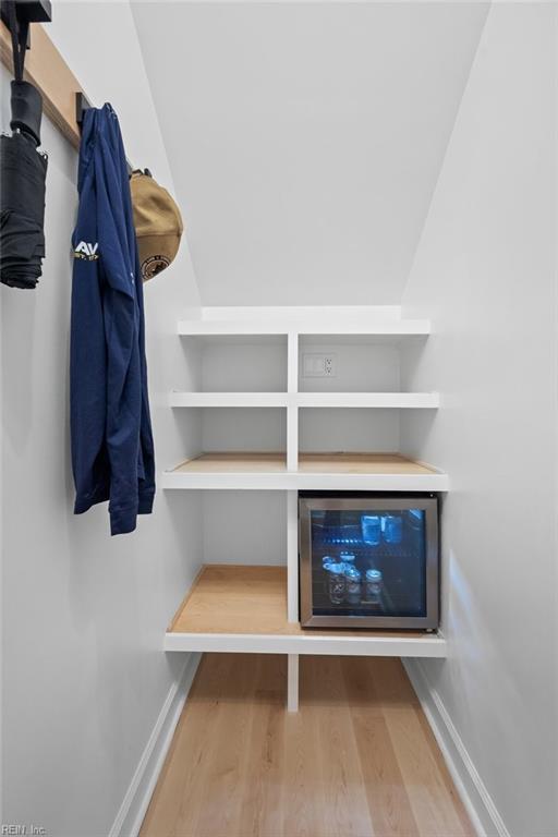 Foto del edificio - 1024 W 36th St