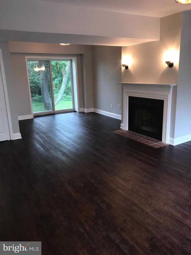 Foto del edificio - 2319 Forest Grove Rd
