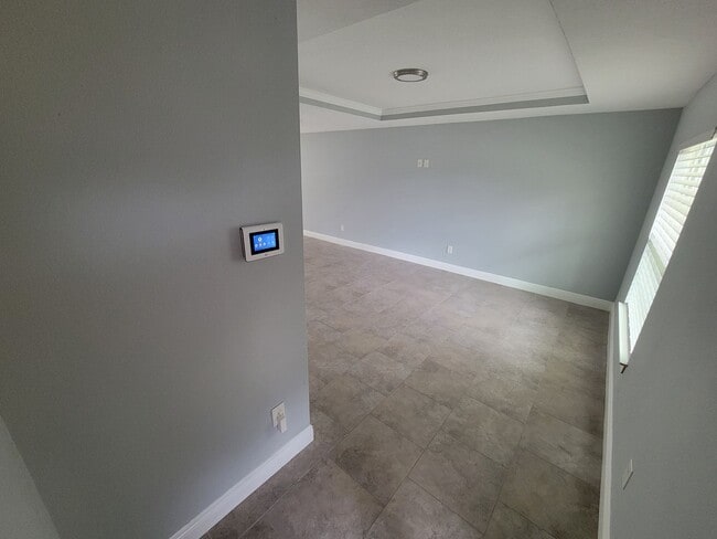 Building Photo - Beautiful Home near Busch Gardens!