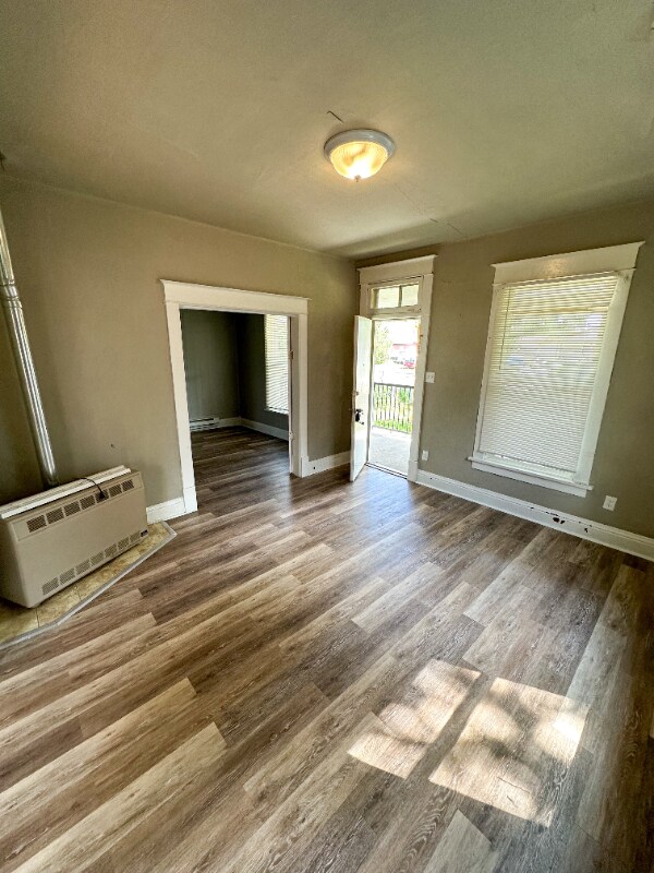 Building Photo - 912 S 31st St