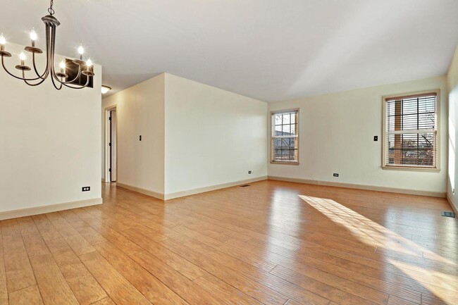 Building Photo - 1234 Ballantrae Pl
