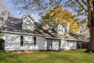 Building Photo - 3858 Cherry Hill Ln