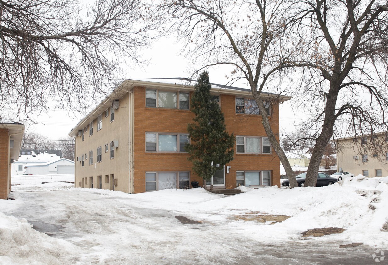 Foto del edificio - 5131 University Ave NE