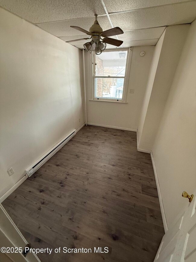 Building Photo - 333 Spring St