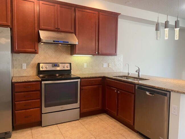 Building Photo - 1065 N Prescott Dr