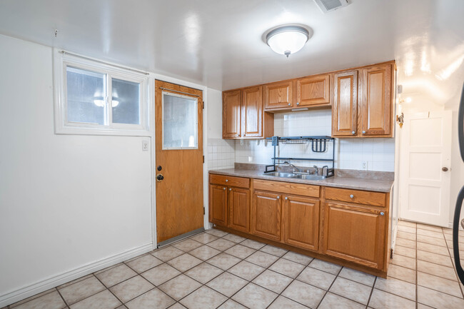 Kitchen - 678 West Center Street