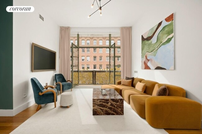 Building Photo - 48 Laight St