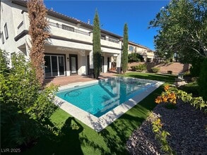 Building Photo - 10668 Porta Romana Ct