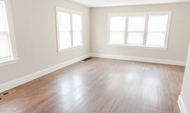 Building Photo - 2 br, 1 bath House - 2410 Lowry Avenue N