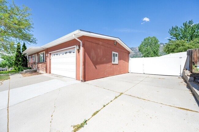 Foto del edificio - 9325 Quail Hollow Cir