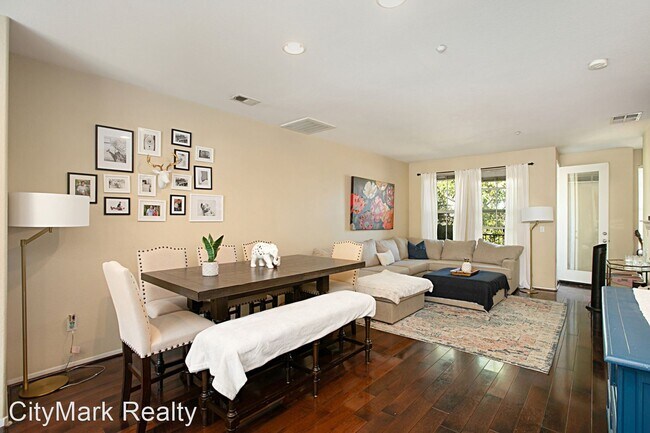 Building Photo - 3 br, 3.5 bath House - 1566 Hackberry Place