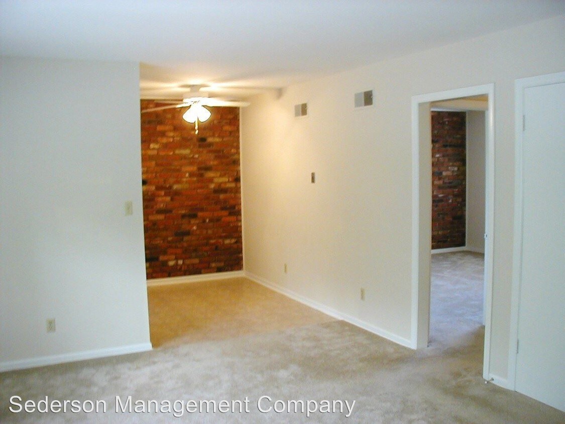 Building Photo - 210 N Morse Ave