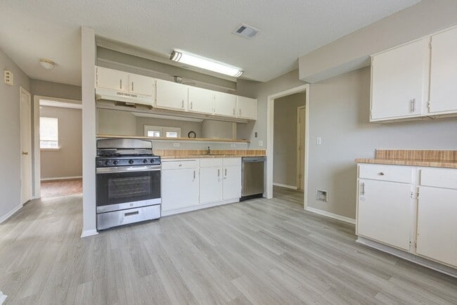 Foto del edificio - 20135 Telegraph Square Ln