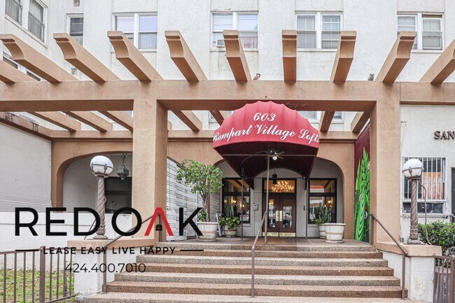 Foto del edificio - ~1 Month FREE~ Stylish, Craftsman-Inspired...