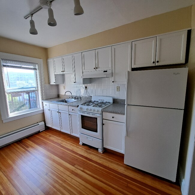 Building Photo - 296 Pavonia Ave