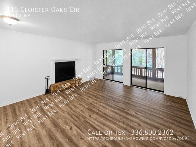 Foto del edificio - 115 Cloister Oaks Cir