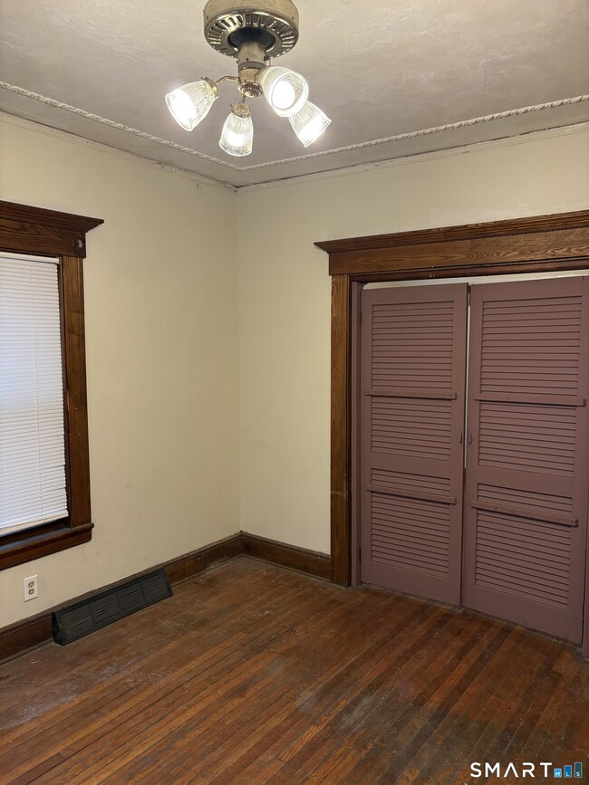 Building Photo - 1269 Park Ave