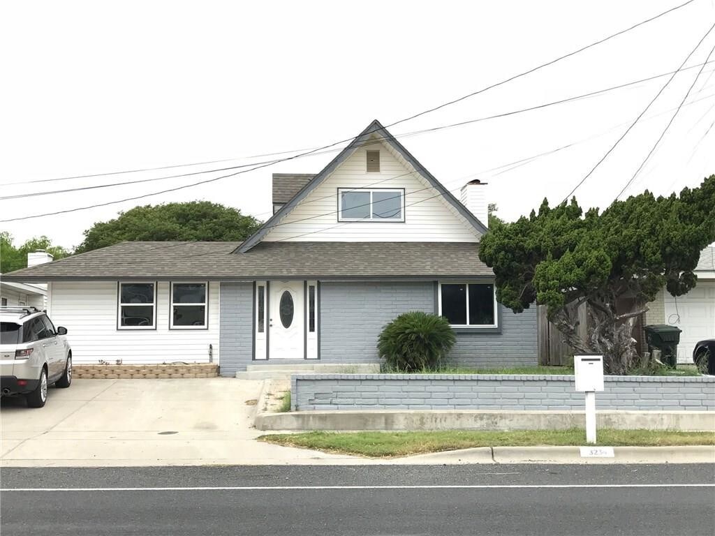 Primary Photo - 3234 Laguna Shores Rd