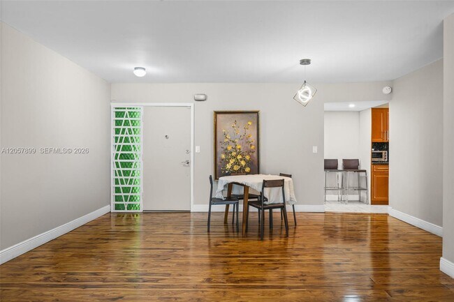 Foto del edificio - 1690 NE 191st St