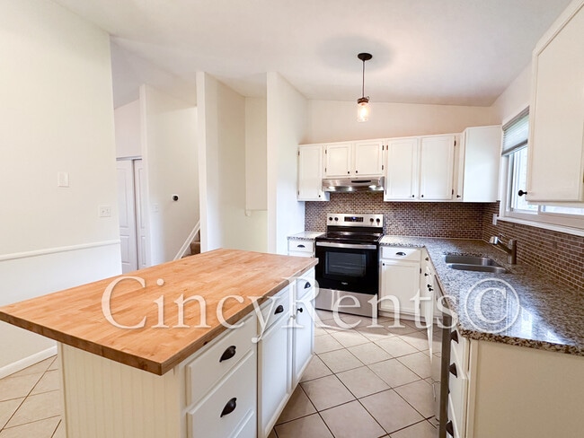 Building Photo - 7436 Wyandot Ln