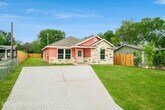 Primary Photo - 3 br, 2 bath House - 222 Esmeralda Drive